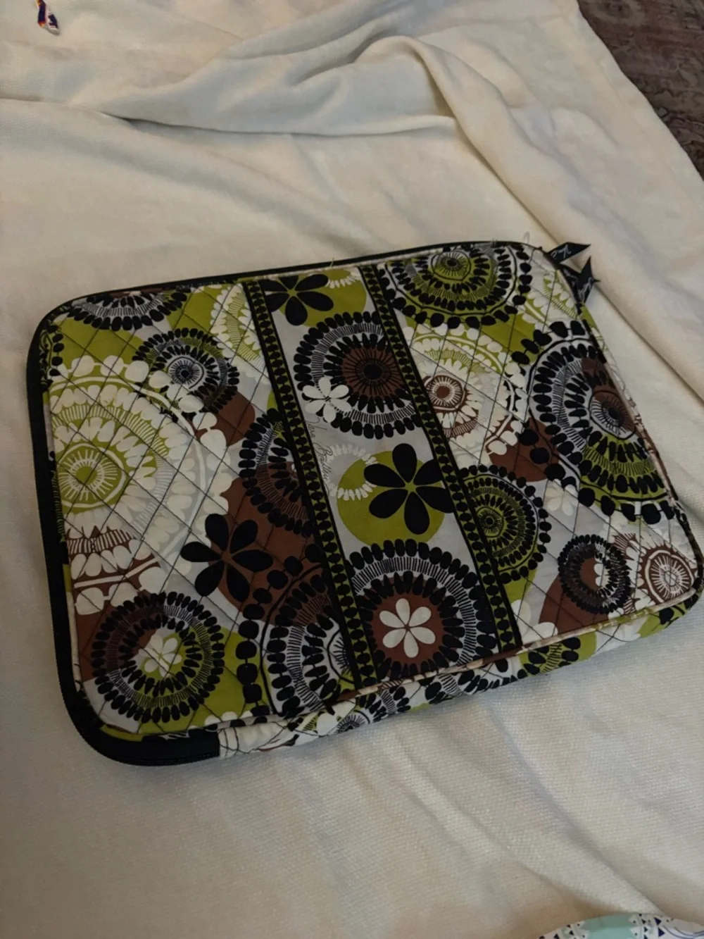 Vera Bradley quilted laptop bag in the Cocoa Moss pattern.
